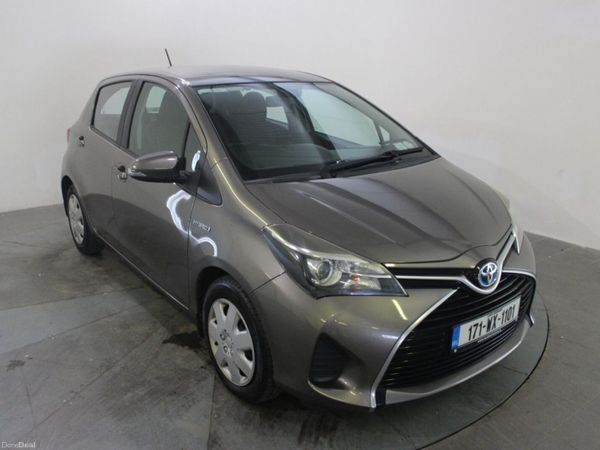 Toyota Yaris Hatchback, Petrol Hybrid, 2017, Grey