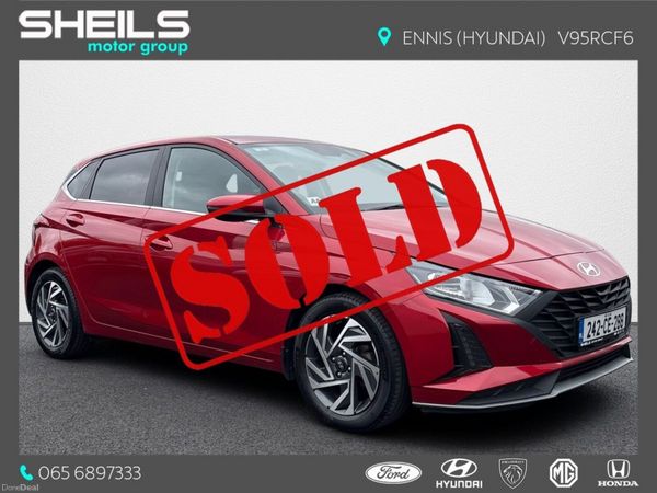Hyundai i20 Hatchback, Petrol, 2024, Red