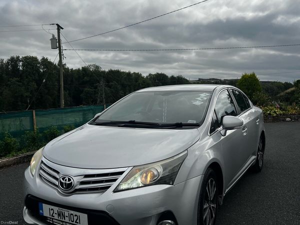Toyota Avensis Saloon, Diesel, 2012, Silver