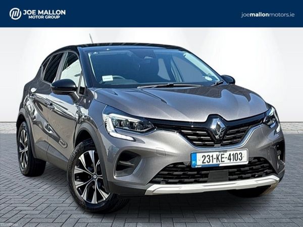 Renault Captur Hatchback, Petrol, 2023, Grey