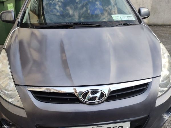 Hyundai i20 Hatchback, Petrol, 2011, Grey