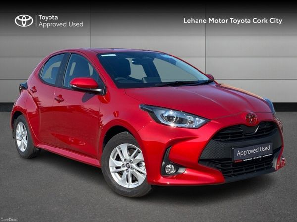 Toyota Yaris Hatchback, Petrol Hybrid, 2026, Red