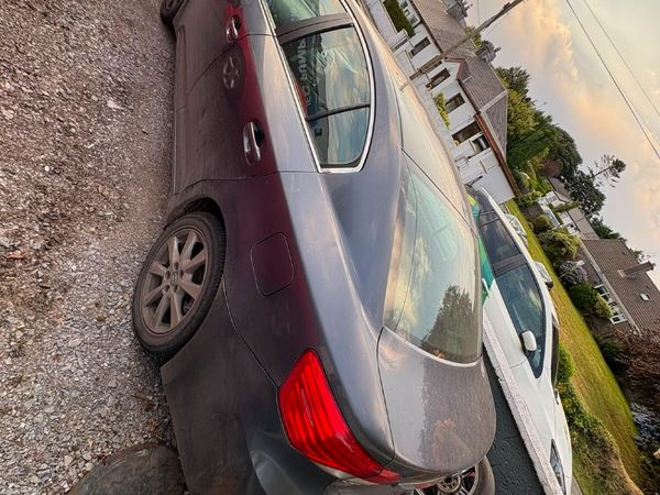 Toyota Avensis Saloon, Diesel, 2012, Blue