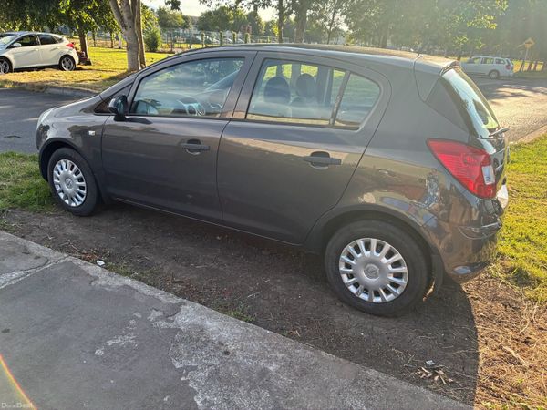 Opel Corsa Hatchback, Petrol, 2014, Grey
