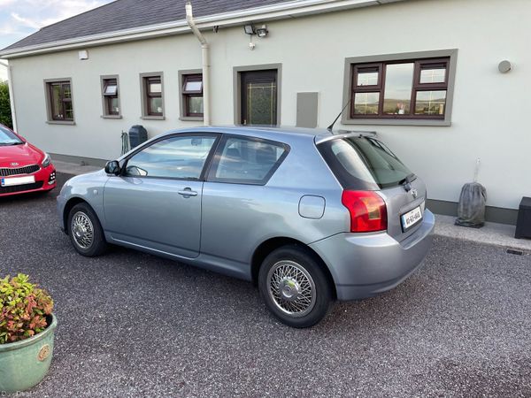 Toyota Corolla Hatchback, Petrol, 2003, Blue
