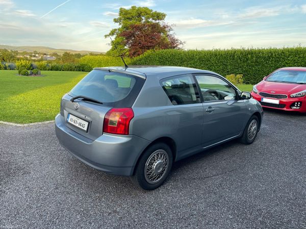 Toyota Corolla Hatchback, Petrol, 2003, Blue