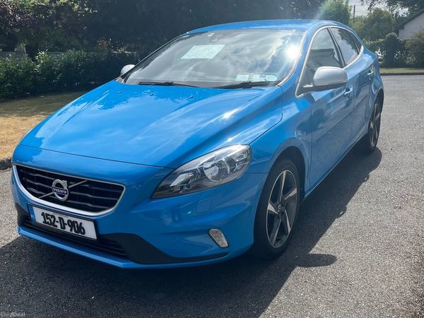 Volvo V40 Hatchback, Diesel, 2015, Blue