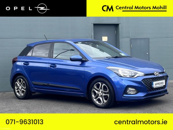 Hyundai i20 Hatchback, Petrol, 2019, Blue