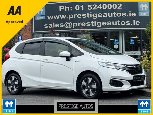 Honda Fit Hatchback, Petrol Hybrid, 2019, White