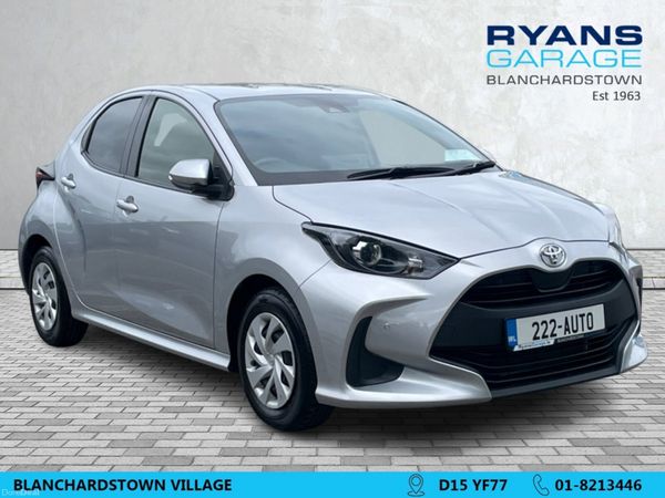 Toyota Yaris Hatchback, Petrol, 2022, Silver