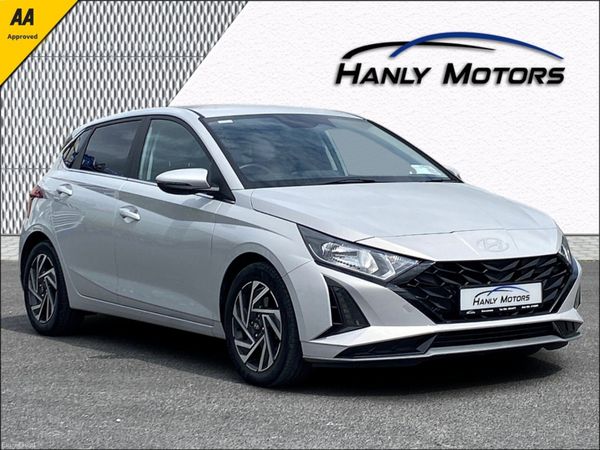 Hyundai i20 Hatchback, Petrol, 2024, Grey