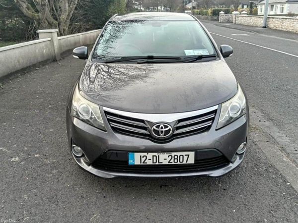 Toyota Avensis Saloon, Diesel, 2012, Grey