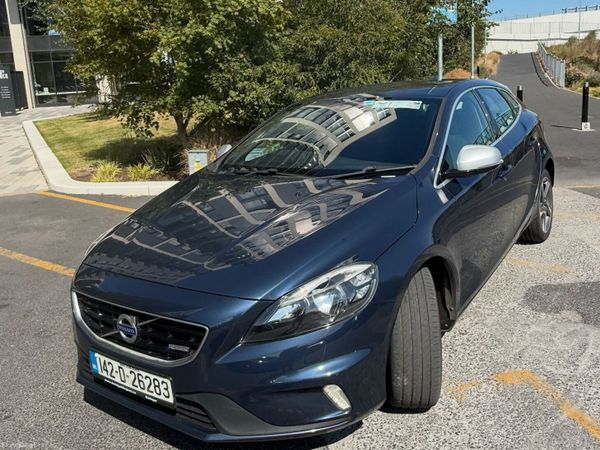 Volvo V40 Hatchback, Diesel, 2014, Blue