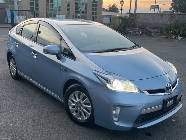 Toyota Prius Saloon, Petrol Plug-in Hybrid, 2014, Blue