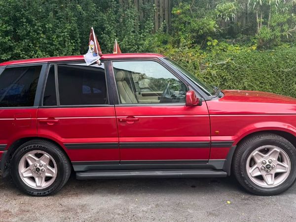 Land Rover Range Rover SUV, Petrol, 1999, Red