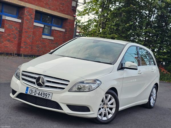 Mercedes-Benz B-Class MPV, Petrol, 2013, White