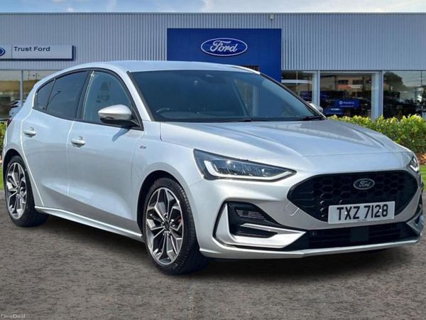 Ford Focus Hatchback, Petrol Hybrid, 2024, Silver