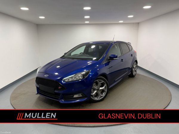 Ford Focus Hatchback, Diesel, 2017, Blue