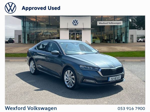 Skoda Octavia Saloon, Diesel, 2021, Grey