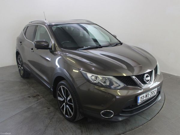Nissan Qashqai Hatchback, Diesel, 2015, Brown