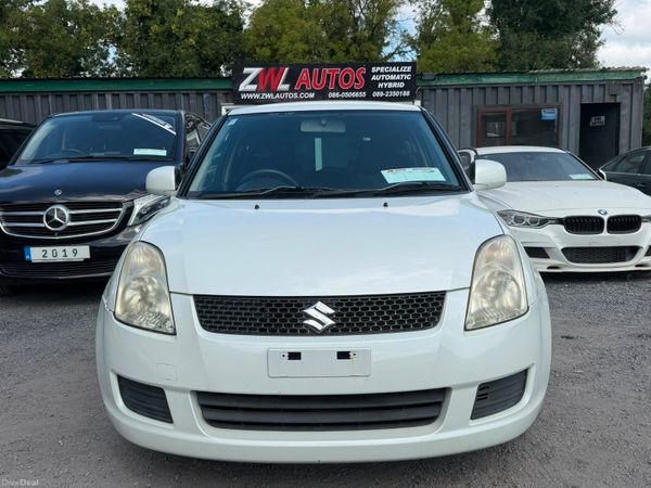 Suzuki Swift Hatchback, Petrol, 2010, White