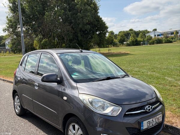 Hyundai i10 Hatchback, Petrol, 2013, Grey