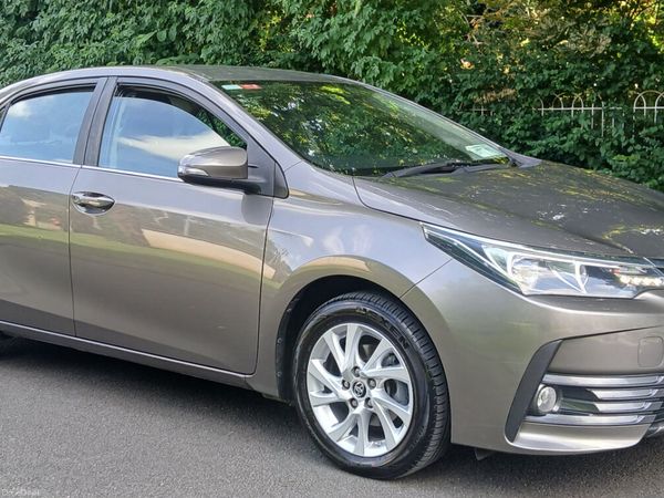 Toyota Corolla Saloon, Petrol, 2018, Grey