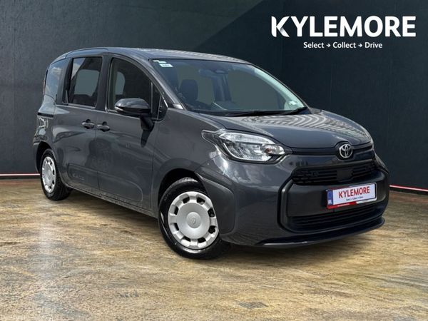 Toyota Sienta MPV, Petrol Hybrid, 2023, Grey