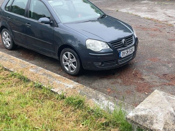 Volkswagen Polo Hatchback, Petrol, 2009, Grey
