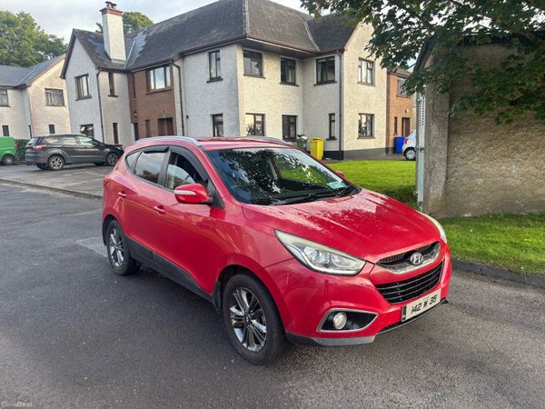 Hyundai ix35 SUV, Diesel, 2014, Red