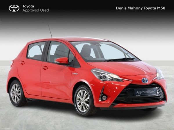 Toyota Yaris Hatchback, Petrol Hybrid, 2019, Red