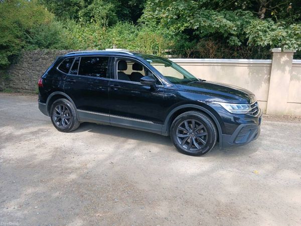 Volkswagen Tiguan SUV, Diesel, 2022, Black