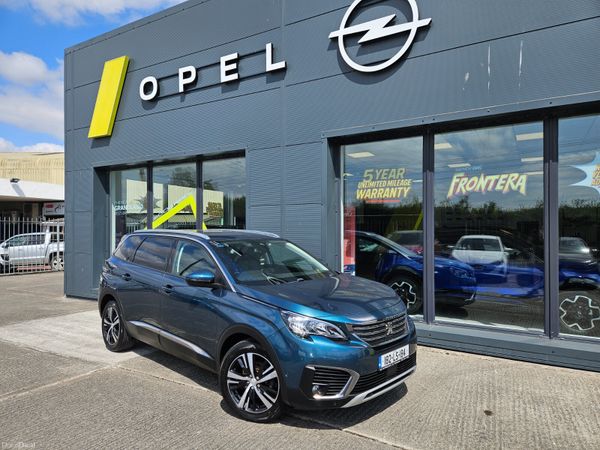 Peugeot 5008 MPV, Diesel, 2018, Green