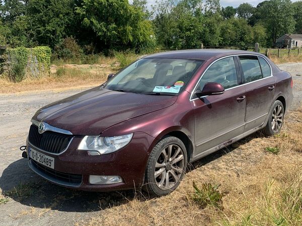 Skoda Superb Saloon, Diesel, 2010, Red
