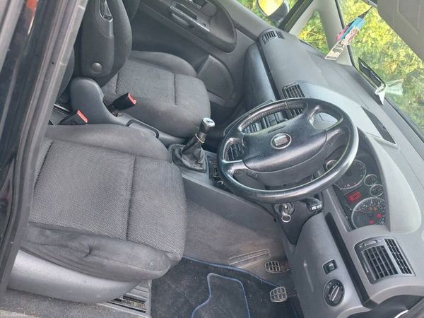 SEAT Alhambra MPV, Diesel, 2009, Black