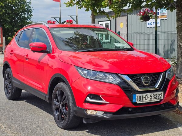 Nissan Qashqai Hatchback, Diesel, 2018, Red