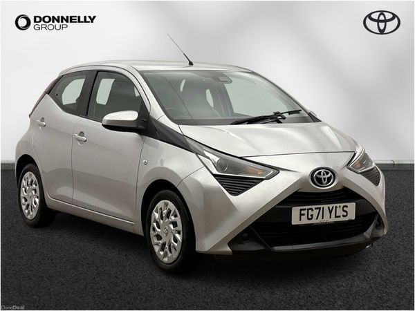 Toyota Aygo Hatchback, Petrol, 2022, Silver