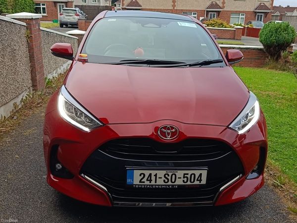 Toyota Yaris Hatchback, Petrol Hybrid, 2024, Red