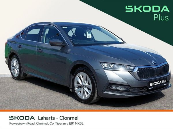 Skoda Octavia Saloon, Diesel, 2022, Grey