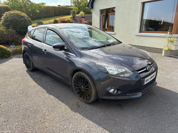 Ford Focus Hatchback, Diesel, 2013, Grey