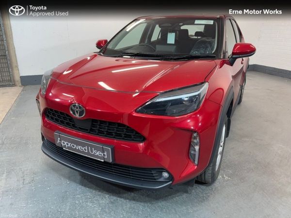 Toyota Yaris Cross Hatchback, Petrol Hybrid, 2024, Red