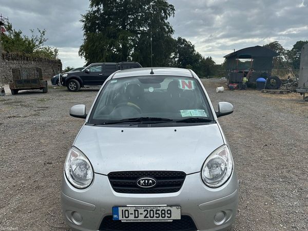 Kia Picanto Hatchback, Petrol, 2010, Silver
