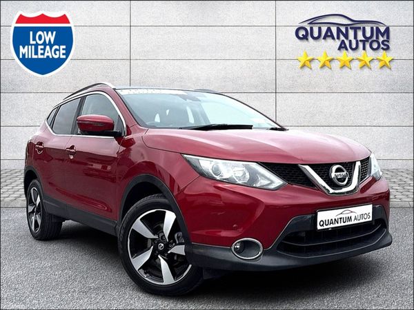 Nissan Qashqai SUV, Diesel, 2017, Red
