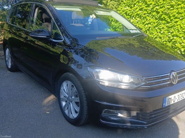 Volkswagen Touran MPV, Diesel, 2017, Black