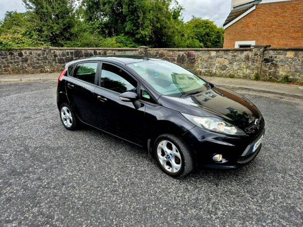 Ford Fiesta Hatchback, Diesel, 2012, Black