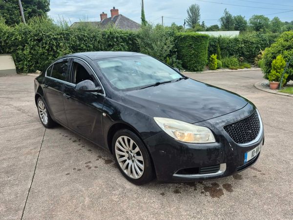 Vauxhall Insignia Hatchback, Diesel, 2010, Black