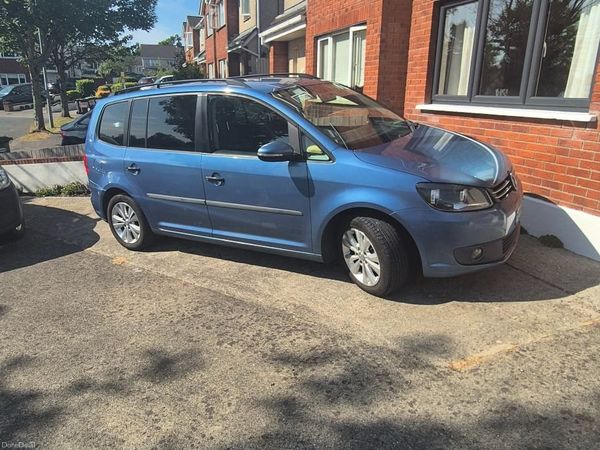 Volkswagen Touran MPV, Diesel, 2012, Blue