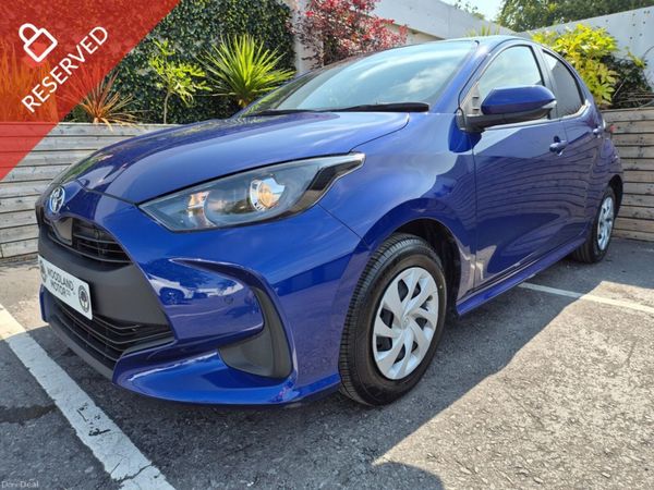 Toyota Yaris Hatchback, Petrol Hybrid, 2022, Blue