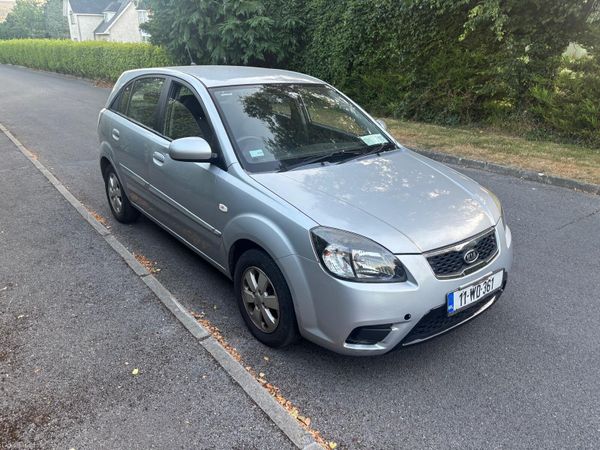 Kia Rio Hatchback, Diesel, 2011, Silver