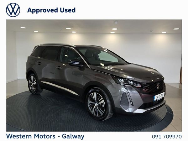 Peugeot 5008 MPV, Diesel, 2025, Grey